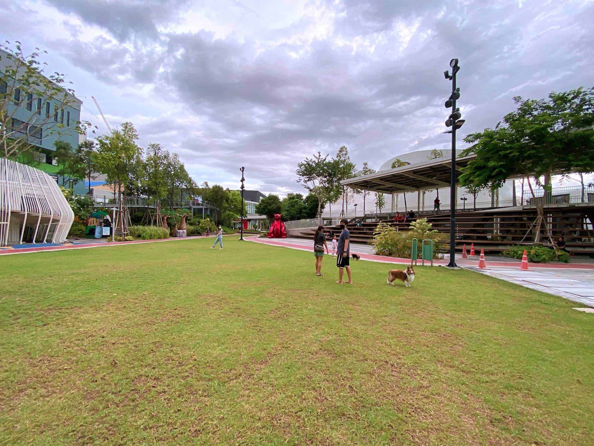 IMG_6606 Mega Park (Megabangna เมกาบางนา) 7