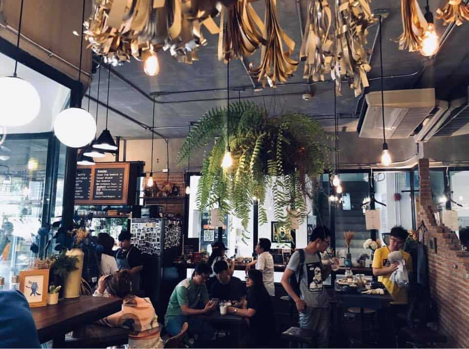 Favour Cafe (ท่ามหาราช) 9