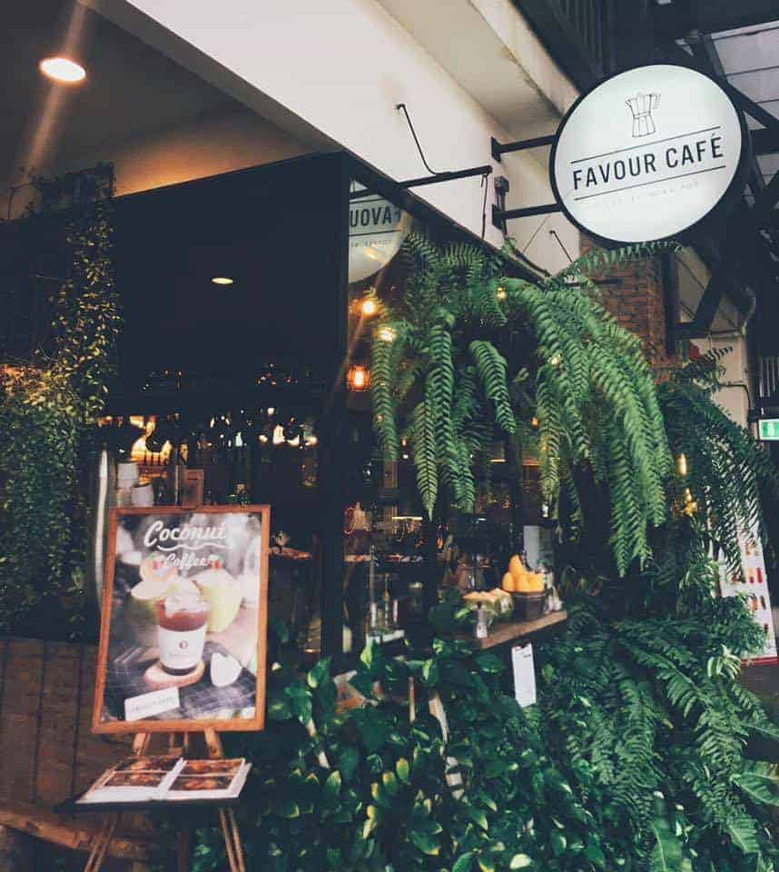 Favour Cafe (ท่ามหาราช) 6