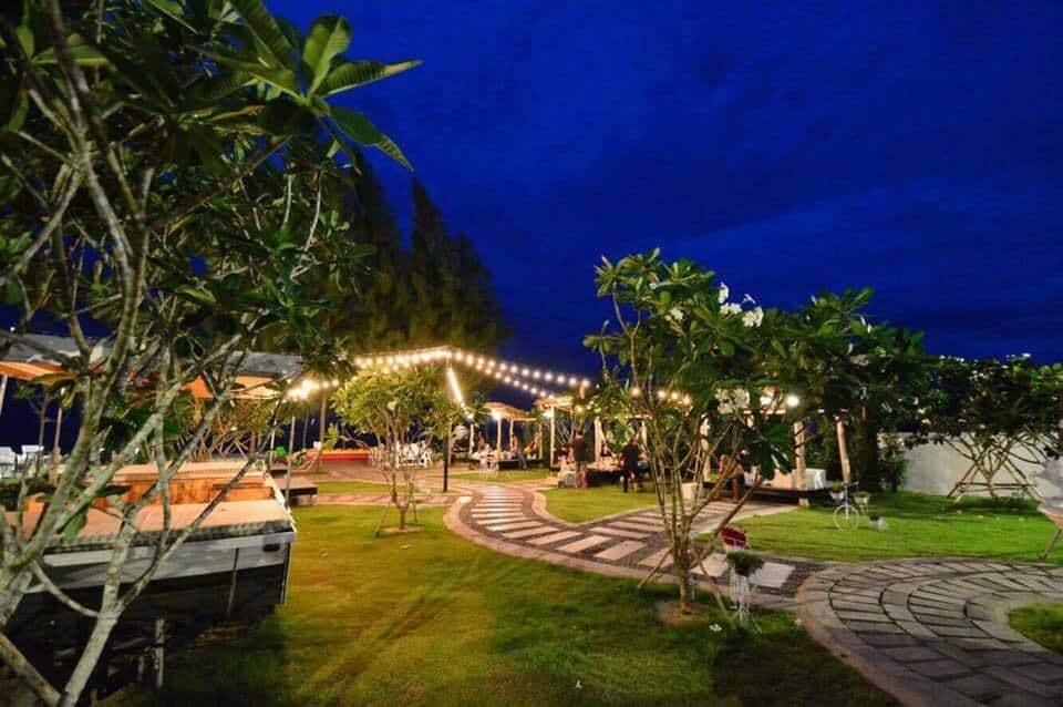 Loft Caravan Resort 8