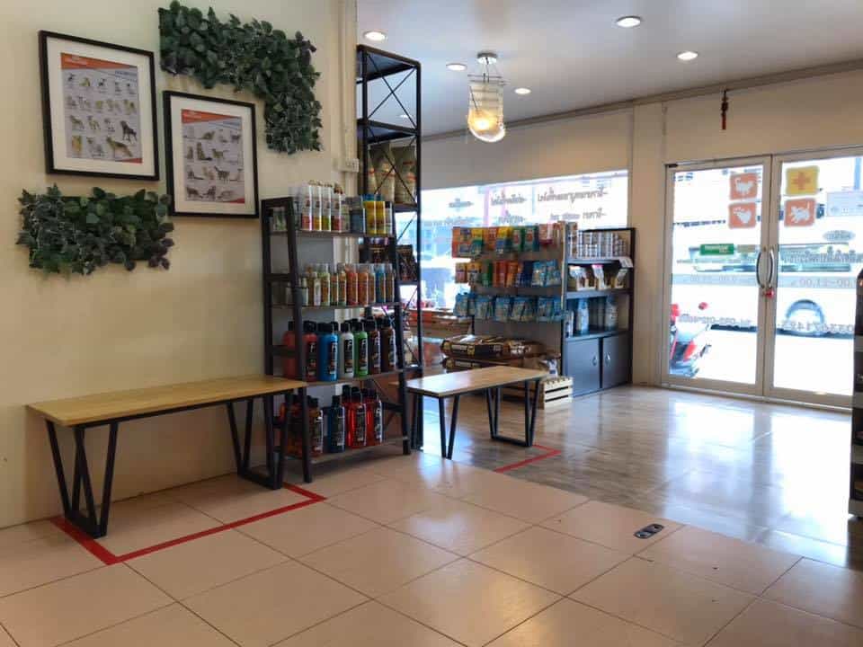 คลินิกเพื่อนสัตว์เลี้ยงศรีราชา Petfriends Animal Clinic 8