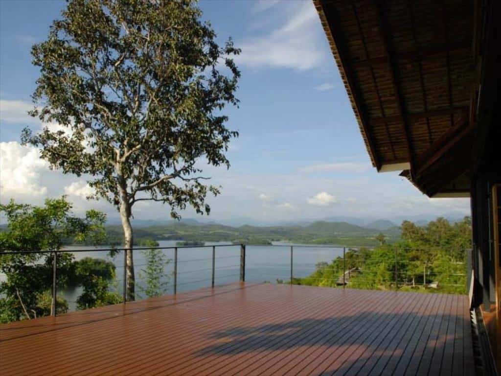 Thawsi Lake Hill 1