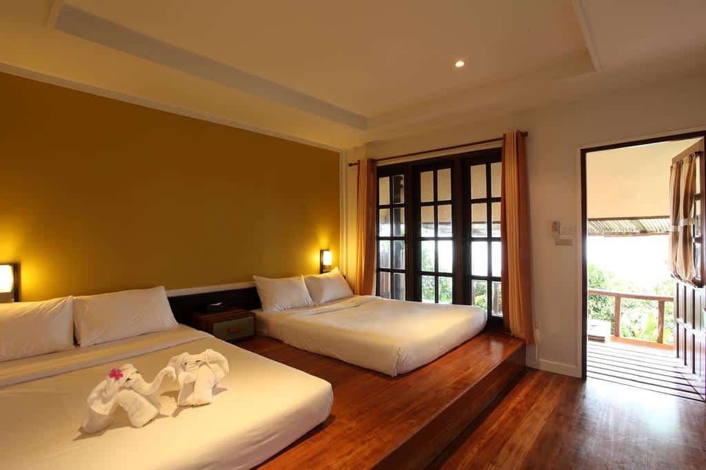 Captain Hook Resort 9