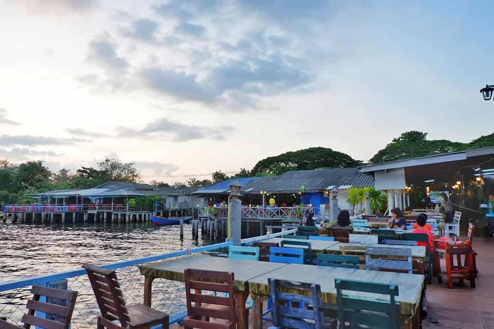 วารีซีฟู้ด ร้านอาหารทะเล ริมทะเล บ้านเพ ระยอง 4