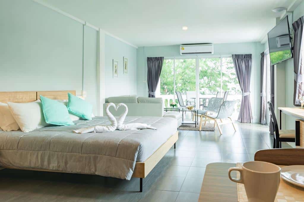 The Beach Cha Am Suites 5