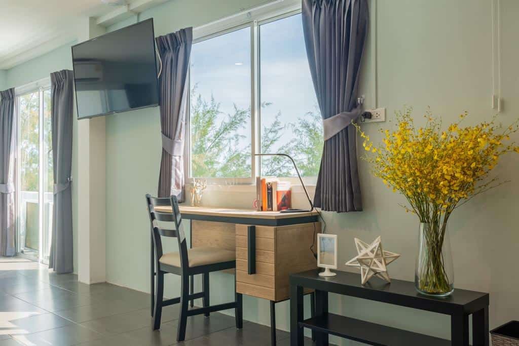 The Beach Cha Am Suites 6