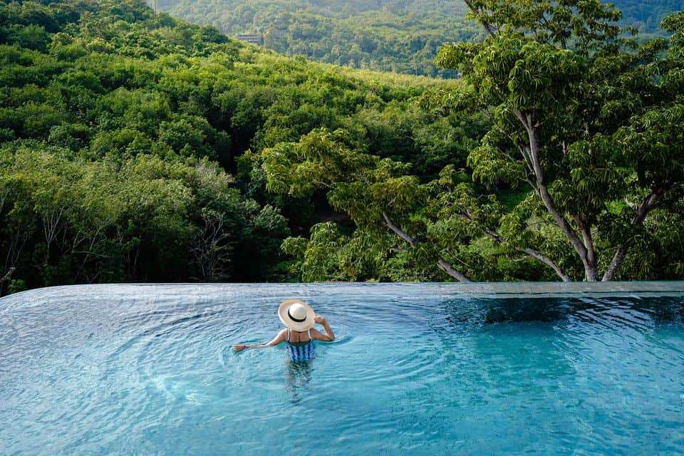 Utopia Naiharn Phuket 4