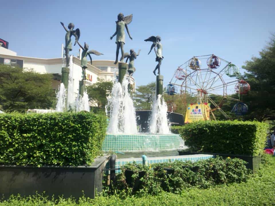 The Crystal (เลียบด่วน-รามอินทรา) 1