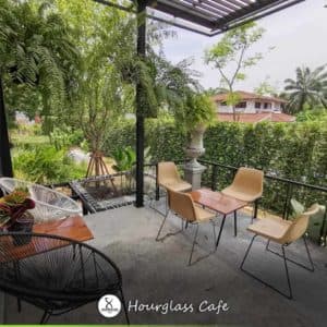 Hourglass Cafe (อาวเออร์กลาส คาเฟ่) 3