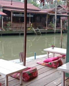 บ้านรักอัมพวา (Baanrak Amphawa) 9