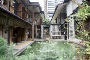 The Yard Restaurant (สาทร) 1