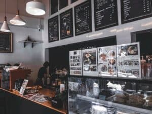 Aroii Everyday Cafe (อ่างทอง) 6
