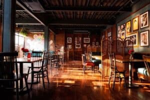 Sri Trat Restaurant & Bar (พร้อมพงษ์) 2