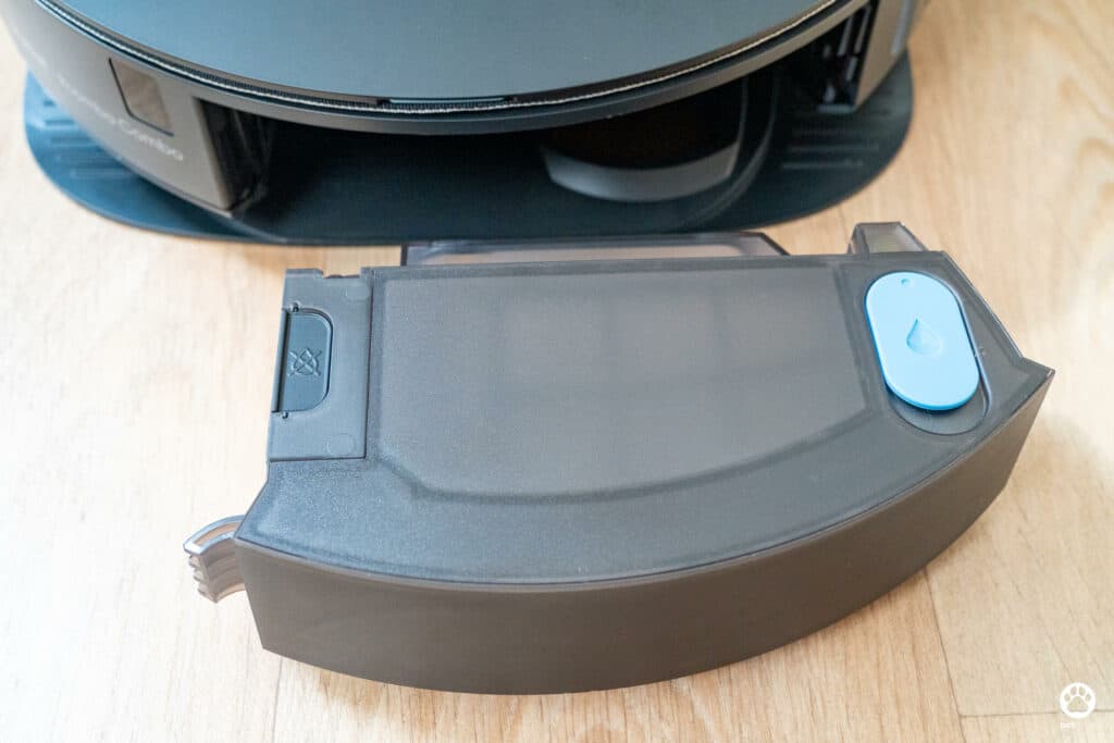 5 ฟีเจอร์ดีกับบ้านมีสุนัข รีวิว iRobot Roomba Combo j7+ หุ่นยนต์ดูดฝุ่นและถูพื้น 2 in 1 16 5 ฟีเจอร์ดีกับบ้านมีสุนัข รีวิว iRobot Roomba Combo j7+ หุ่นยนต์ดูดฝุ่นและถูพื้น 2 in 1 15