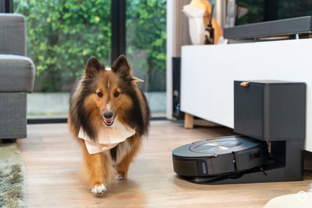 5 ฟีเจอร์ดีกับบ้านมีสุนัข รีวิว iRobot Roomba Combo j7+ หุ่นยนต์ดูดฝุ่นและถูพื้น 2 in 1 64 5 ฟีเจอร์ดีกับบ้านมีสุนัข รีวิว iRobot Roomba Combo j7+ หุ่นยนต์ดูดฝุ่นและถูพื้น 2 in 1 59