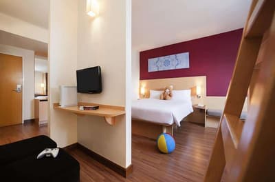 ibis Bangkok Riverside 6