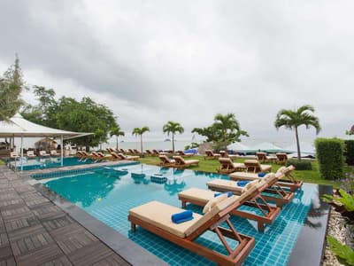 Sanae Beach Club 3