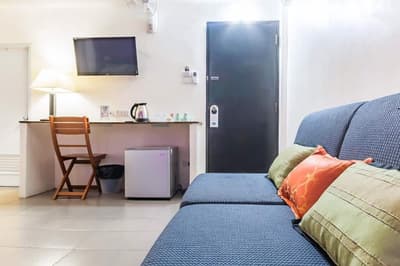 The BEACH CHA AM Guesthouse & Residence 4