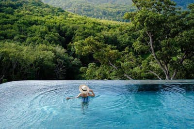 Utopia Naiharn Phuket 4