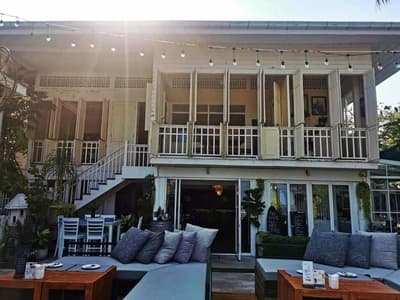 Living Room Bistro Hua Hin 3