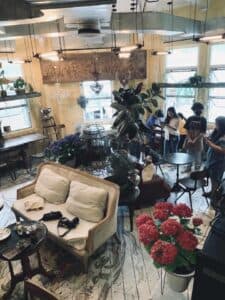 Wallflowers Cafe (ซอยนานา-เยาวราช) 4