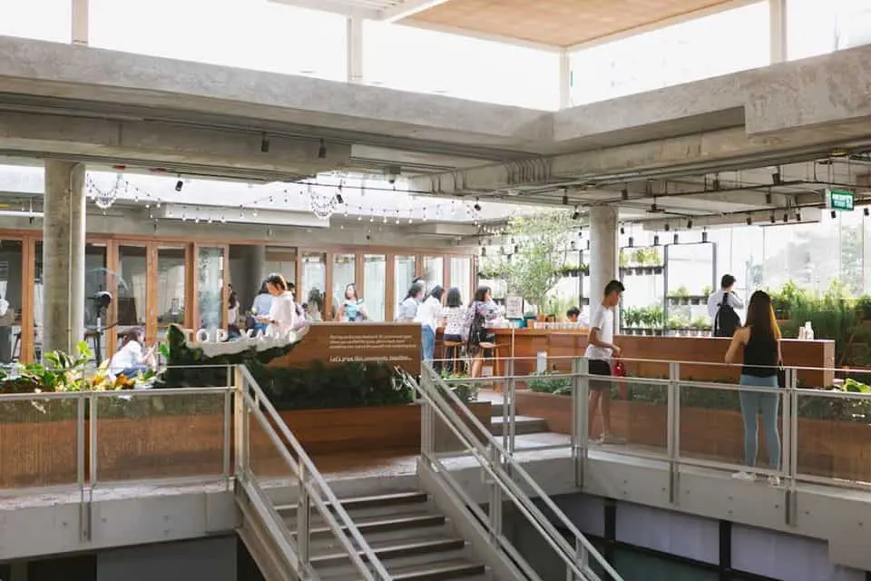 The Commons Thonglor (เดอะ คอมมอนส์ ทองหล่อ) 1