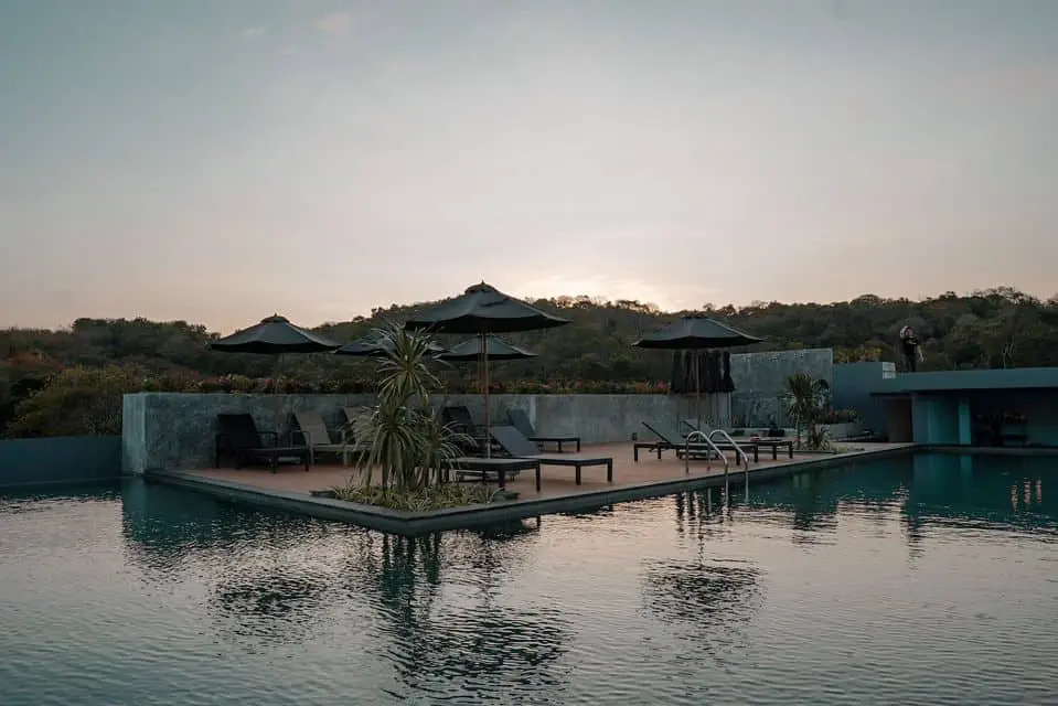 Utopia Naiharn Phuket 1