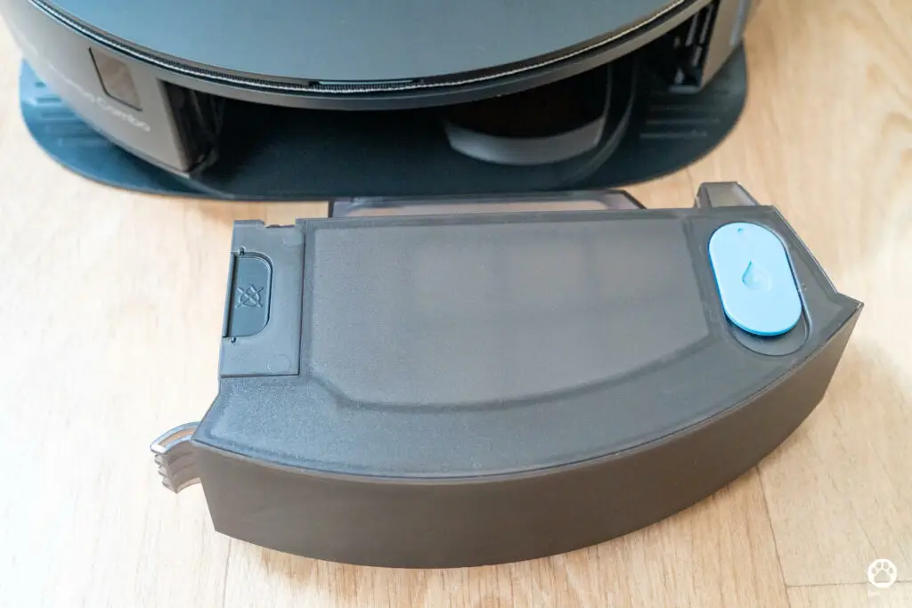 5 ฟีเจอร์ดีกับบ้านมีสุนัข รีวิว iRobot Roomba Combo j7+ หุ่นยนต์ดูดฝุ่นและถูพื้น 2 in 1 16 5 ฟีเจอร์ดีกับบ้านมีสุนัข รีวิว iRobot Roomba Combo j7+ หุ่นยนต์ดูดฝุ่นและถูพื้น 2 in 1 15