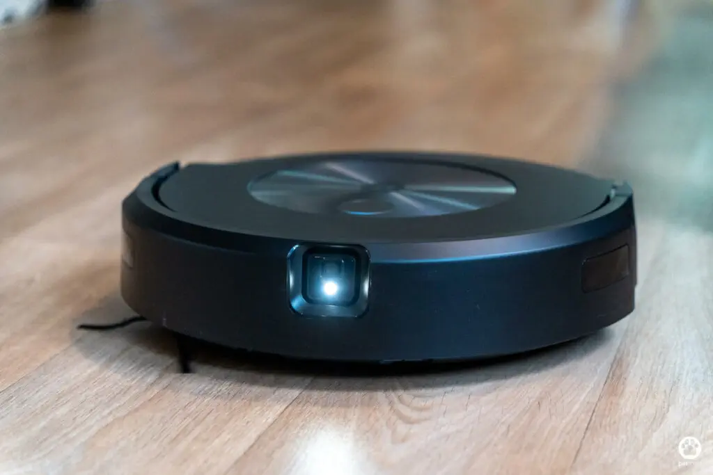 5 ฟีเจอร์ดีกับบ้านมีสุนัข รีวิว iRobot Roomba Combo j7+ หุ่นยนต์ดูดฝุ่นและถูพื้น 2 in 1 57 5 ฟีเจอร์ดีกับบ้านมีสุนัข รีวิว iRobot Roomba Combo j7+ หุ่นยนต์ดูดฝุ่นและถูพื้น 2 in 1 52
