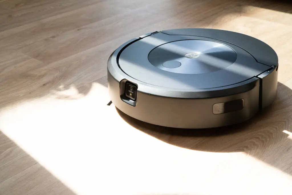 5 ฟีเจอร์ดีกับบ้านมีสุนัข รีวิว iRobot Roomba Combo j7+ หุ่นยนต์ดูดฝุ่นและถูพื้น 2 in 1 59 5 ฟีเจอร์ดีกับบ้านมีสุนัข รีวิว iRobot Roomba Combo j7+ หุ่นยนต์ดูดฝุ่นและถูพื้น 2 in 1 54