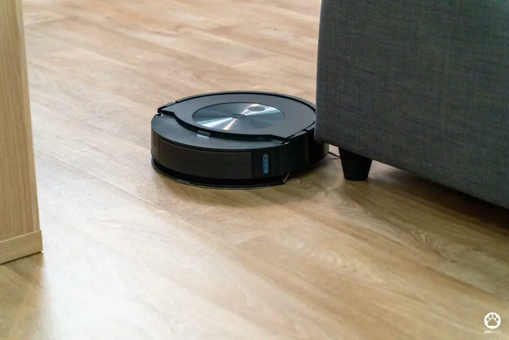 5 ฟีเจอร์ดีกับบ้านมีสุนัข รีวิว iRobot Roomba Combo j7+ หุ่นยนต์ดูดฝุ่นและถูพื้น 2 in 1 62 5 ฟีเจอร์ดีกับบ้านมีสุนัข รีวิว iRobot Roomba Combo j7+ หุ่นยนต์ดูดฝุ่นและถูพื้น 2 in 1 57