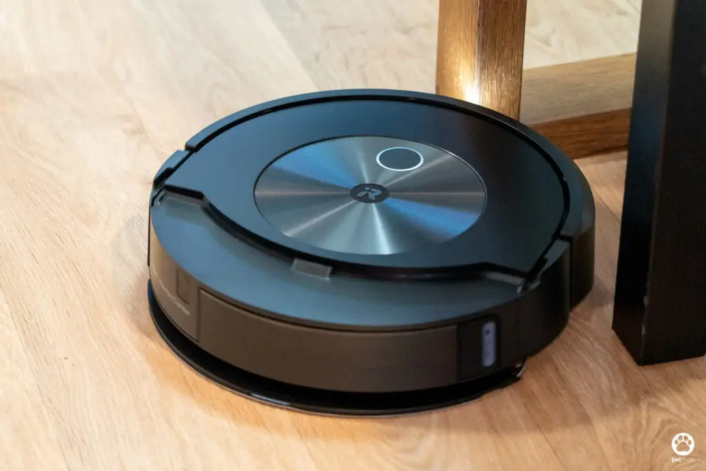 5 ฟีเจอร์ดีกับบ้านมีสุนัข รีวิว iRobot Roomba Combo j7+ หุ่นยนต์ดูดฝุ่นและถูพื้น 2 in 1 61 5 ฟีเจอร์ดีกับบ้านมีสุนัข รีวิว iRobot Roomba Combo j7+ หุ่นยนต์ดูดฝุ่นและถูพื้น 2 in 1 56
