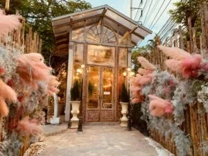 B-Story Garden Cafe & Restaurants (ประดิษฐ์มนูธรรม 25) 1